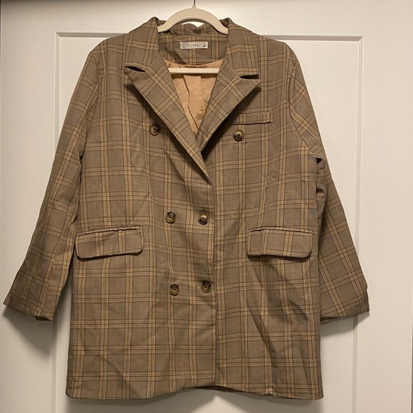 Oversized Blazer Jacket from Risqué. Tan colour in size medium. - Picture 1 of 3